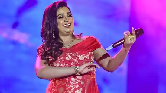 Harsha Bhogle says Shreya Ghoshal is ‘worthy successor’ to Lata Mangeshkar