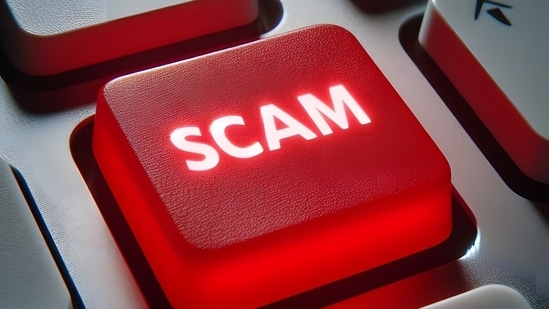 Have you ever received a mysterious package on your doorstep that you did not order? Well, now you may have to take extra caution with these packages, as they may become a trap for scammers to steal your money. The Federal Bureau of Investigation (FBI) from Pittsburgh has shed light on a new type of scam, which has become quite frequent in several regions. This new trick is being called the “brushing scam,” where scammers are delivering “unsolicited packages containing a QR code”. These QR codes are pasted as a trap, as the moment these are scanned, the scammers are able to retrieve the user's personal and financial data and also install malicious software on the phone. Here's everything you need to know about this ongoing scam, and how you can stay safe.