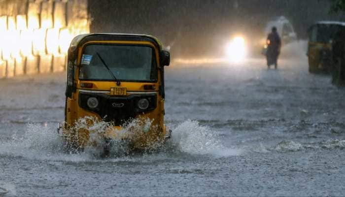 Hyderabad and Telangana are under IMD's Orange Alert for heavy rain until Sept 28. Check the full list of districts under light/moderate rain warning and CM Revanth Reddy's flood preparedness orders. The India Meteorological Department (IMD) has put Telangana at Orange Alert with a warning of a new spell of rain and thunderstorms over the next two days. The capital city, Hyderabad, and the neighboring districts are expecting the heaviest downpour with rain intensifying over the weekend.