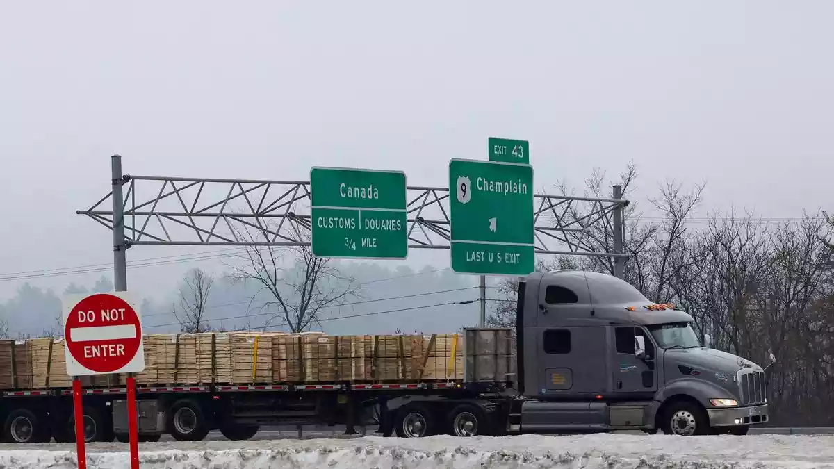 Indian national indicted for smuggling individuals from across Canadian border into U