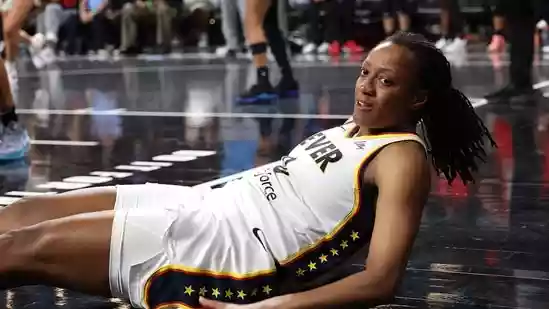 Indiana Fever star guard Kelsey Mitchell exited in the third quarter of Game 5 of the team's semifinal matchup against the Las Vegas Aces on Tuesday after she suffered a potentially serious injury. Mitchell suffered the injury with 5:05 remaining in the third quarter. She was seen clutching her left knee in clear pain. Shortly after, following an offensive foul called on teammate Aliyah Boston, Mitchell signaled to the referee for medical attention.