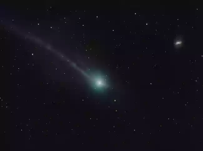 Interstellar comet 31/ATLAS moving away from the Sun