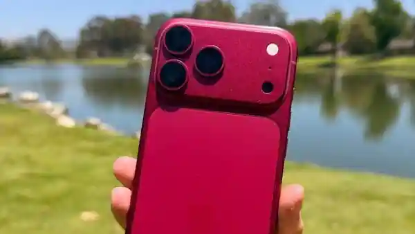 iPhone 18 Pro design leaks again in live images