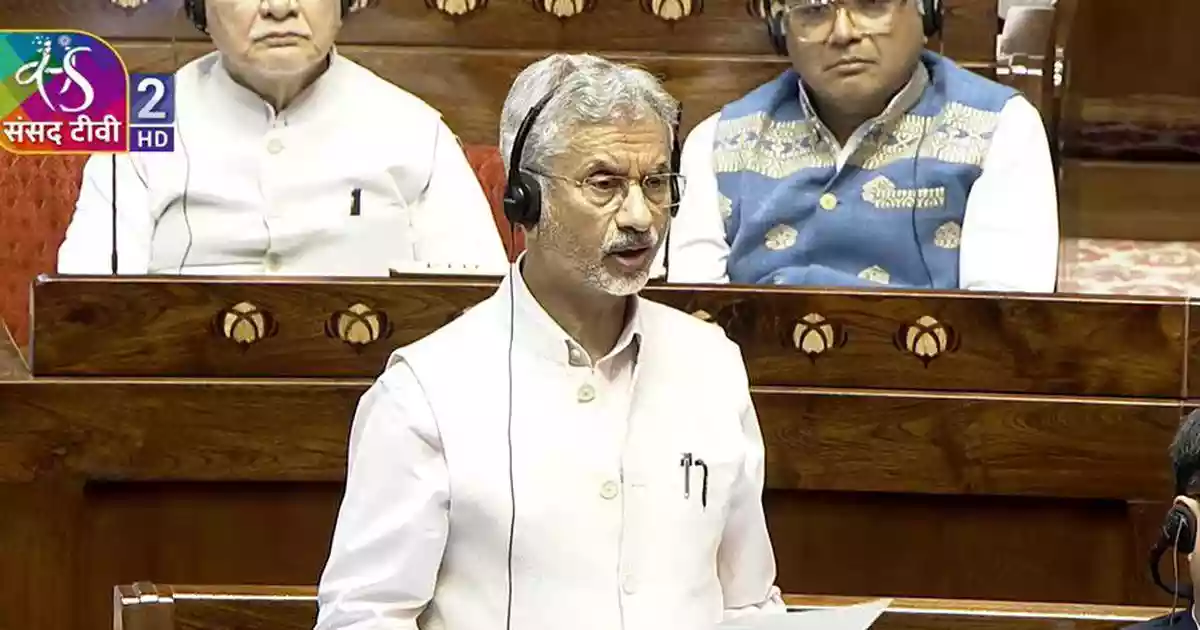 Iranian ship IRIS Lavan remains at Kochi