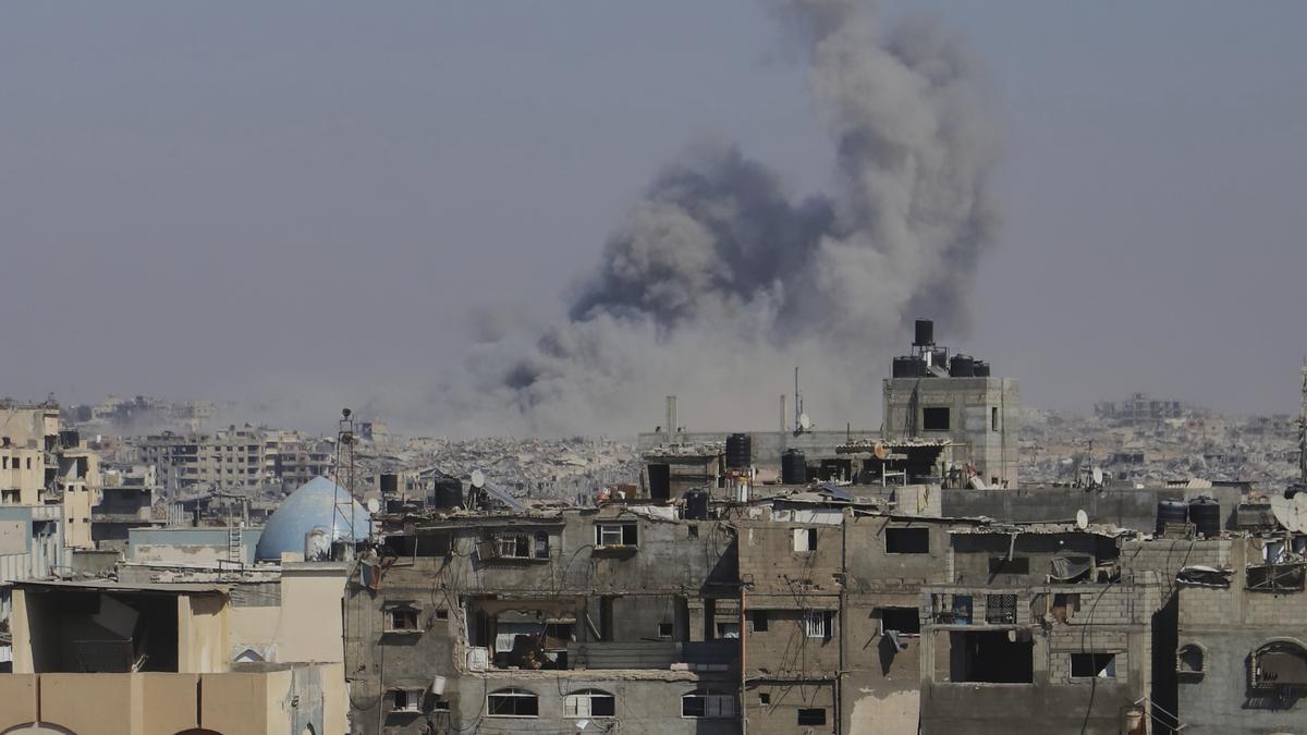 Israel hammered Gaza City and its outskirts overnight, residents said on Thursday (August 21, 2025), as the military announced it had taken initial steps in its push to capture Hamas's last major stronghold. The newly approved plan authorises the call-up of roughly 60,000 reservists, deepening fears that the campaign will worsen the already catastrophic humanitarian crisis in the Gaza Strip.