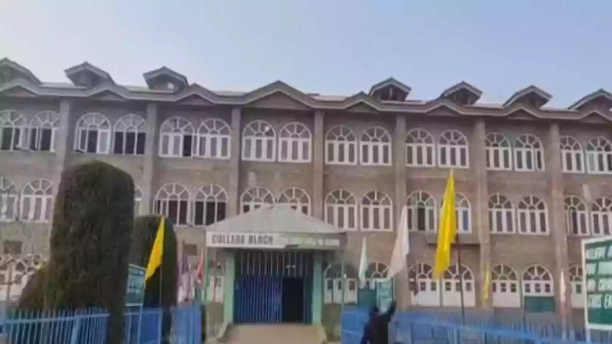 J&K Declares Siraj-ul-Uloom Seminary