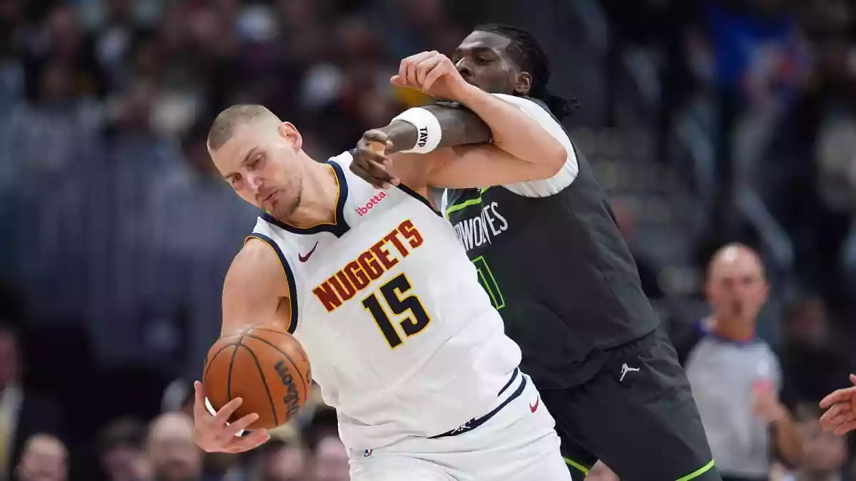 Jokic, Murray Lead Nuggets Past Gritty Wolves