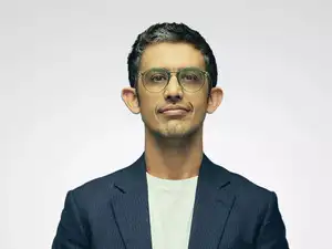 JSW Sports has appointed Divyanshu Singh as CEO, succeeding Mustafa Ghouse, who will now focus on Centre Court Capital. Singh, previously COO, has been with JSW Sports since 2017, contributing significantly to commercial growth and the Inspire Institute of Sport. He aims to further establish JSW Sports as a market leader, leveraging his extensive experience in the sports industry.