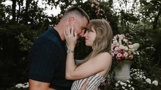 Kansas City Chiefs' tight-end Travis Kelce and Taylor Swift stunned fans by announcing their engagement on Tuesday, August 26. Fans were shocked to learn the news from ESPN NFL insider Adam Schefter. “The Taylor Swift subreddit was SHOCKED @AdamSchefter broke the news to them ” the official handle of ESPN posted on social media.