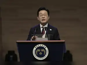 Lee Jae Myung is in Washington for a summit with Donald Trump. This meeting is crucial for the long-standing alliance. Trade and defense spending are key discussion points. Lee aims to balance relations with the U.S. and China. He hopes to avoid disagreements with Trump. Both leaders will discuss North Korea's nuclear program.