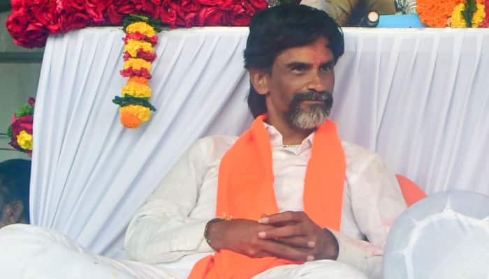 Manoj Jarange's protest has drawn significant attention, further intensifying the movement. He launched the fast on August 29, demanding reservation for the Maratha community from the OBC quota. The Maratha community has been demanding reservation for several years; however, it gained renewed momentum recently after Maratha activist Manoj Jarange Patil went on an indefinite hunger strike, vowing not to drink water until his demands were met.