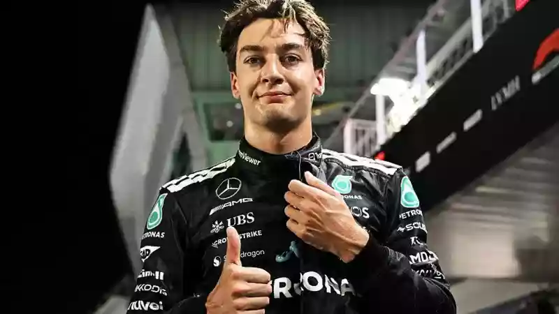 Mercedes' George Russell stole the spotlight from the title contenders with a stunning pole position at the Singapore Grand Prix.</b> Russell's first pole since the Canadian Grand Prix in June, which he won, was achieved by 0.182 seconds from Red Bull's Max Verstappen.