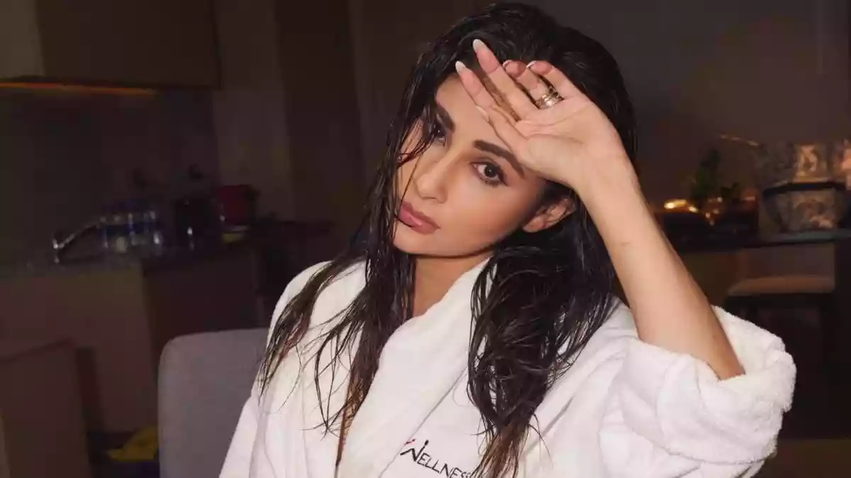 Mouni Roy's Restaurant Badmaash Serves Rs 400 Bhel