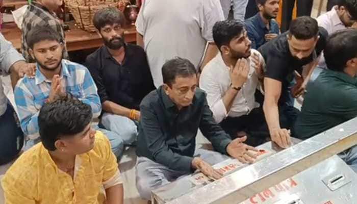 Mumbai: The team of the popular show,