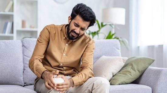 National Bone and Joint Day: August 4th is celebrated as National Bone and Joint Day in India. This day promotes awareness about musculoskeletal and joint disorders, along with their prevention, diagnosis, and management. ALSO READ: National Bone and Joint Day 2025: Doctor shares 7 mistakes employees in desk-bound jobs make that damage knee joints