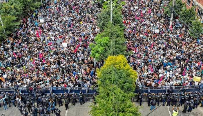 Nepal Protest: Amid the onling agitation, a pressure is mounting on PM KP Sharma Oli to resign from the post. The protesters are demonstrating against what they see as the authoritarian attitude of the government and said they won't stop until Prime Minister KP Sharma Oli resigns.
