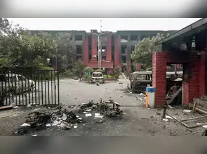 Nepal witnessed violent anti-corruption protests last week. The death toll has now reached 72, according to the health ministry. Search teams are recovering bodies from damaged buildings. Over 2,113 people sustained injuries in the unrest. Government buildings and private properties were targeted. Prime Minister KP Sharma Oli resigned. Former Chief Justice Sushila Karki is the interim prime minister.