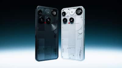 Nothing Phone 3 price in India starts at Rs 79,999 which makes it a premium device. But if you're still eager to buy the device, now might be a good time. The Phone 3 is available with a special discount offer that lets you buy the model at a much lower price in the country.