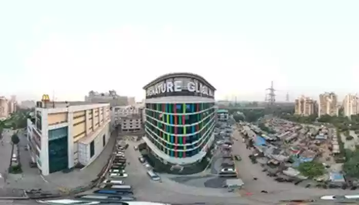 Notice issued to Signature Global after 7 labourers die at Gurugram site