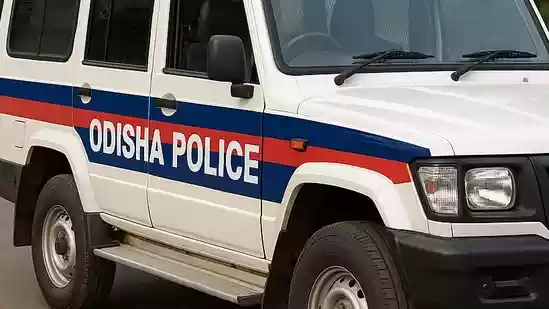 Officer held over estranged lover's death