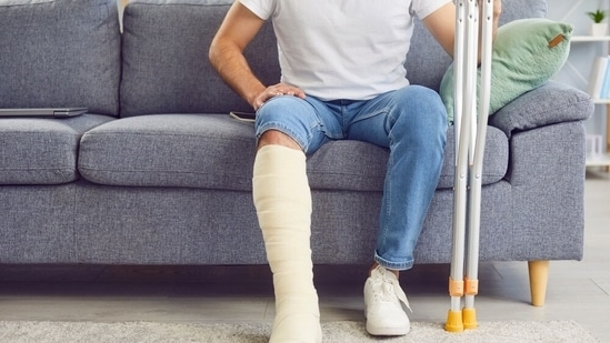 Often bone fractures are results of years of poor diet and lifestyle choices. In an interview with HT Lifestyle, Dr Randhir Kenjale, consultant spine and orthopedic surgeon, Ruby Hall Clinic said, “One will have powerful bones that are usually overlooked until an accident occurs. It is not only the accidents but also the close relationship between fracture risk and the lifestyle and diet.” <strong>Also read | </strong><strong>Lifestyle tips for youth's bone health: Avoid these modern living habits to prevent Osteoarthritis in young adults</strong>