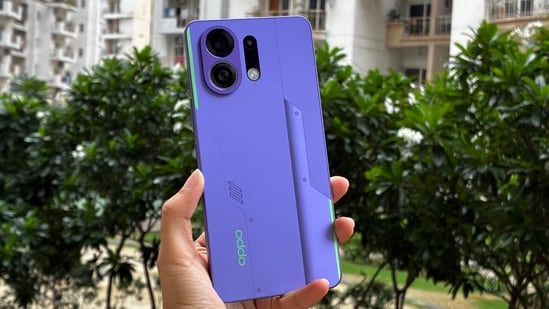 Oppo recently launched a gaming and performance-centric smartphone, the Oppo K13 Turbo Pro, in India. It flaunts a unique race-inspired metallic design with vibrant colour options, a built-in cooling fan, and a suite of impressive features for the mid-range segment. I have been testing the Oppo K13 Turbo Pro 5G for a week now to examine its gaming capabilities, Oppo AI suite, display, and other crucial features to see if it's worth the hype and how it compares to competitors. Therefore, here are my initial thoughts about the Oppo K13 Turbo Pro 5G in 5 key points to help buyers decide whether it's the right phone for them or not.