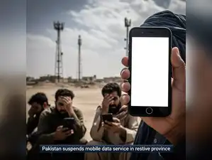 Pakistan has stopped cell phone data in Balochistan. This is to stop insurgents from talking to each other. Balochistan has seen more attacks recently. Separatists want more money from the province's resources. The area is important for China's Belt and Road project. Militants attacked the military and Chinese people. India is accused of helping the insurgents.