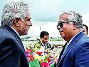Pakistani Foreign Minister Ishaq Dar arrived in Dhaka for a two-day visit, marking the highest-level engagement since 2012, aiming to improve relations with Bangladesh. Several agreements are expected to be finalized, including visa exemptions for diplomats and enhanced cooperation in trade, culture, and strategic studies. This visit signifies a crucial step towards strengthening bilateral ties between the two nations.