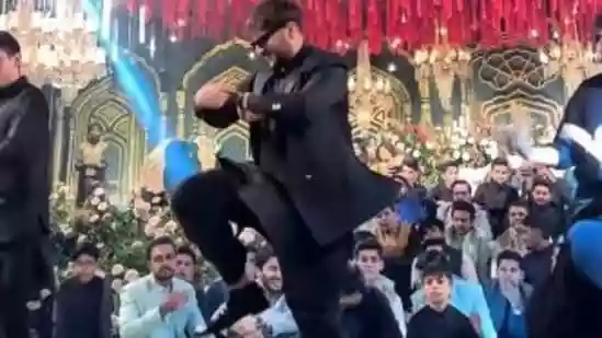 Pakistani wedding dance to ‘Dhurandhar’ title track wins internet