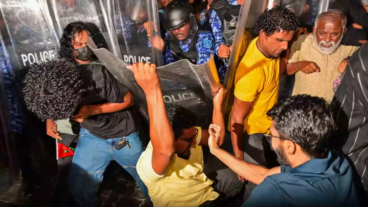 Police in the Maldives arrested eight people during an overnight protest on Friday (October 3, 2025), accusing the government of corruption and curtailment of basic freedoms. The protesters violated conditions agreed upon before the march, used unauthorised roads and threw rocks and water bottles, the Maldives Police Service said in a post on social media platform X.