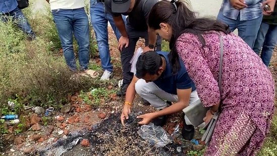 Police sources said broker helped Sonam Raghuvanshi conceal a box, a laptop and possibly a weapon belonging to her alleged lover Raj Kushwaha. The net continues to tighten in the Meghalaya honeymoon murder mystery. Meghalaya Police’s special investigation team has arrested two more suspects from Madhya Pradesh for allegedly helping Sonam Raghuvanshi after the killing of her husband Raja Raghuvanshi, taking the total arrests in the case to seven.