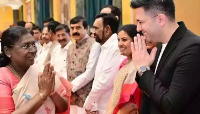 Raghav Chadha chooses wife’s ‘Teri Mitti’ song for Rashtrapati Bhavan post