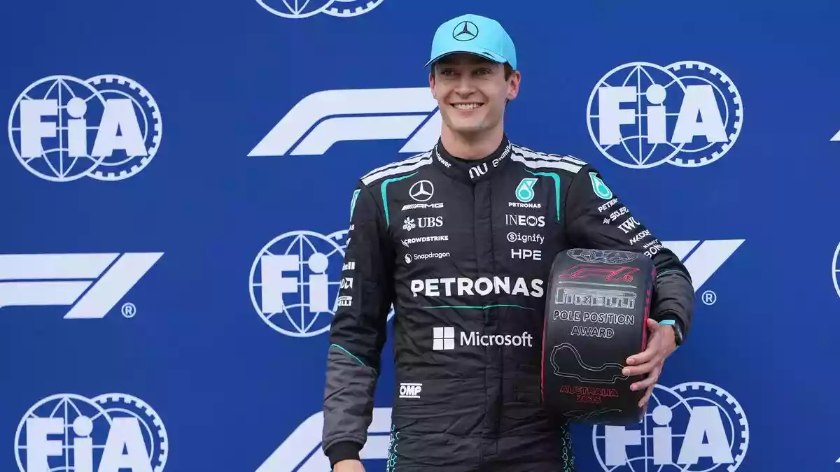 Russell leads Mercedes 1-2 for Australian Grand Prix as Verstappen crashes