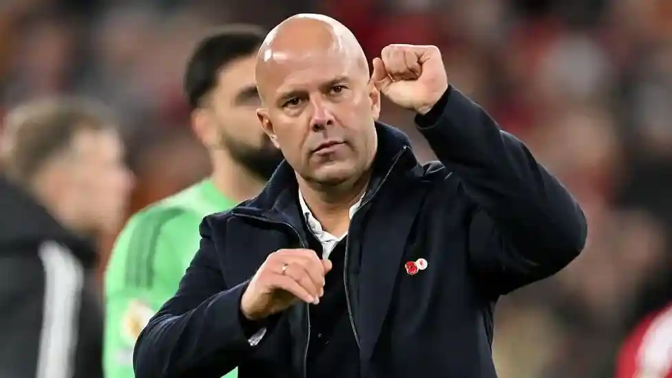 Salah shines as Slot & Liverpool get fans