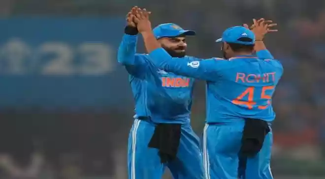 Salaries of Virat Kohli and Rohit likely to be slashed