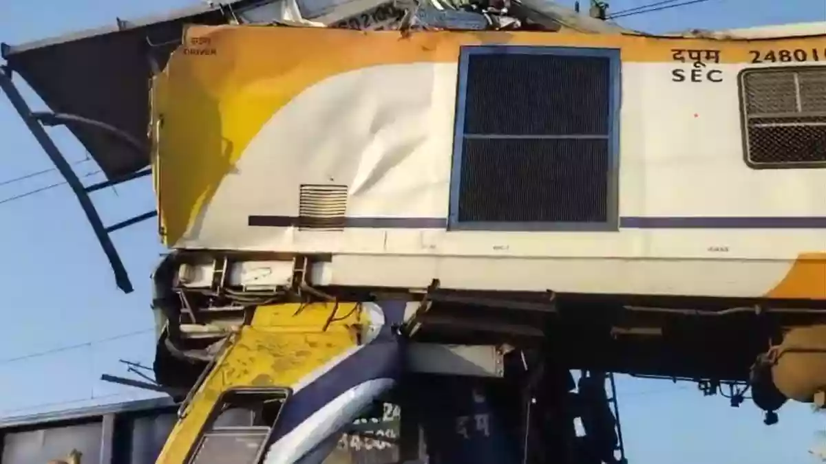 Several people feared dead in train accident in Bilaspur