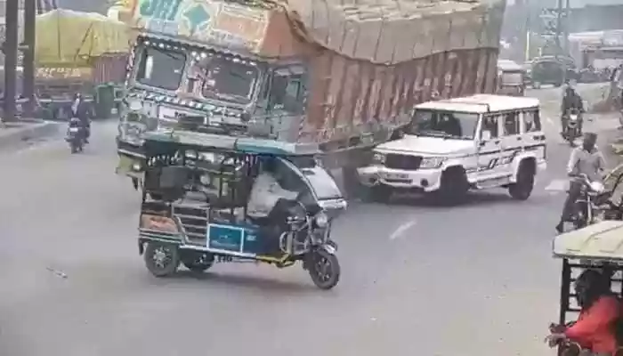 Shocking Accident Caught On Camera In Uttar Pradesh