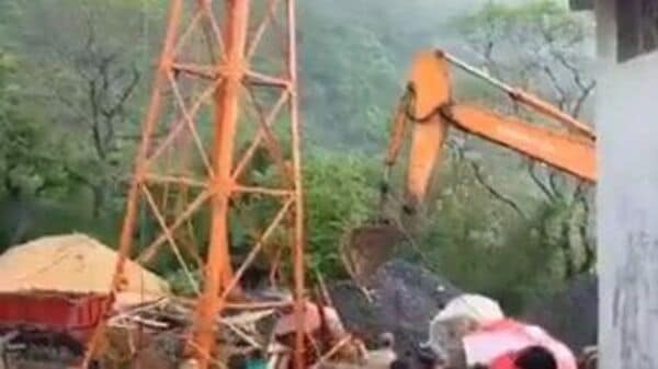 Six individuals lost their lives in Panchmahal district, Gujarat, after a trolley transporting construction materials for the Pavagadh ropeway system malfunctioned and broke down, according to Panchmahal Deputy Superintendent of Police, Dr Harsh Dudhaat.