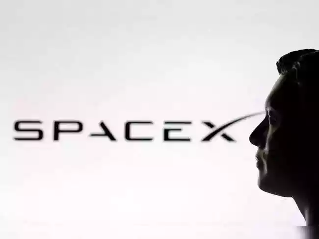 SpaceX wins $4