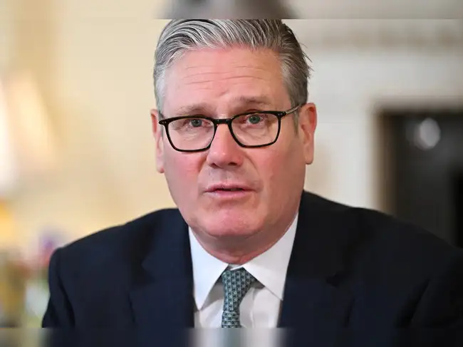 Starmer faces calls to resign as UK government admits ambassador to US failed vetting process