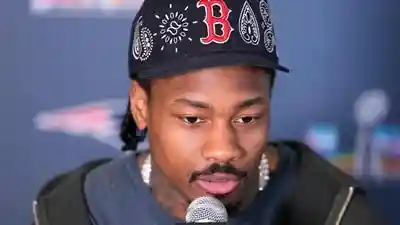 Stefon Diggs release row