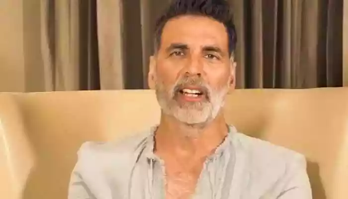 <strong>Akshay Kumar Healthy Habits: Earlier too the actor revealed about his healthy habits, including he fasts on a Monday and eats dinner by 6.30 pm.</strong> New Delhi: In a recent interview with ABP News, the actor talked about his fitness mantra at 57. He opened up on strictly following one rule or the past two decades and how he pretends to drink social gatherings and Bollywood parties.