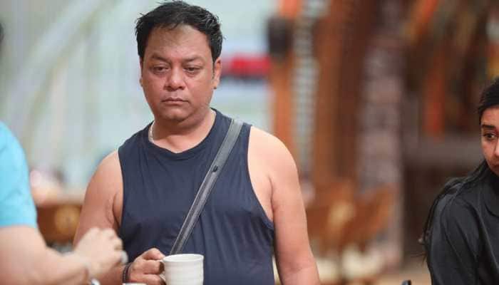 <strong>Bigg Boss 19 Update: This year the theme is 'Gharwalon Ki Sarkaar', giving a major stake in power play to housemates. </strong> New Delhi: Bigg Boss 19 has kicked off on a high, bringing fresh faces inside the house. Actor-writer and director Zeishan Qadri, who shot to fame with the Gangs of Wasseypur is also one of the contestants this season. Before entering the house, Zeishan opened up about the theme of the show and what viewers can expect from him.