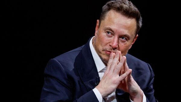 <strong>Elon Musk lawsuit:</strong> A federal judge on Wednesday ordered billionaire Elon Musk to face a lawsuit by voters, who have alleged that the world's richest man deceived them into signing a petition to support the US Constitution in order to win his $1 million-a-day giveaway.