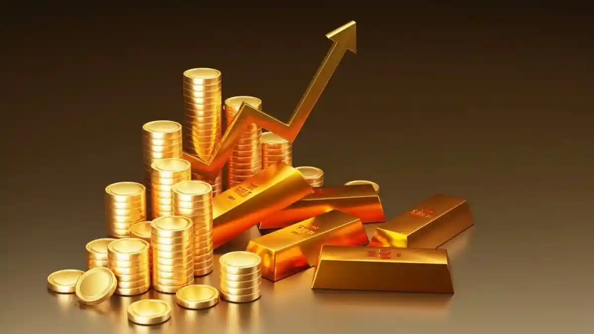 <strong>Gold and Silver Rates Today, October 13: </strong>Gold and silver prices on Monday continued their upward momentum across India after a record rally triggered by macroeconomic uncertainty and festival demand push. In Mumbai, the price of 24-carat gold stood at Rs 1,25,400 per 10 grams, while 22k gold was available at Rs 1,14,950 per 10 grams.<strong>Gold and Silver Rates Today, October 13: </strong>Gold and silver prices on Monday continued their upward momentum across India after a record rally triggered by macroeconomic uncertainty and festival demand push. In Mumbai, the price of 24-carat gold stood at Rs 1,25,400 per 10 grams, while 22k gold was available at Rs 1,14,950 per 10 grams.On the MCX, gold futures expiring on December 05, 2025, was trading higher by 1.53% to trade at Rs 1,23,224 per 10 grams around 9:29 AM, whereas silver futures expiring on December 05, 2025, rose 3.49% to Rs 1,51,679 per kg.In the international market, US spot gold gained almost 1.68% to $4,052 per ounce as of 9:30 IST.