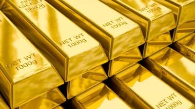 <strong>Gold & Silver Prices Today, September 18: </strong>Gold prices fell on Thursday due to profit-taking after the US Federal Reserve's 25-bps interest rate cut. In Mumbai, the price of 24-carat gold stood at Rs 1,11,170 per 10 grams, while 22k gold was available at Rs 1,01,900 per 10 grams. Silver was available at Rs 1,31,000 per kg.