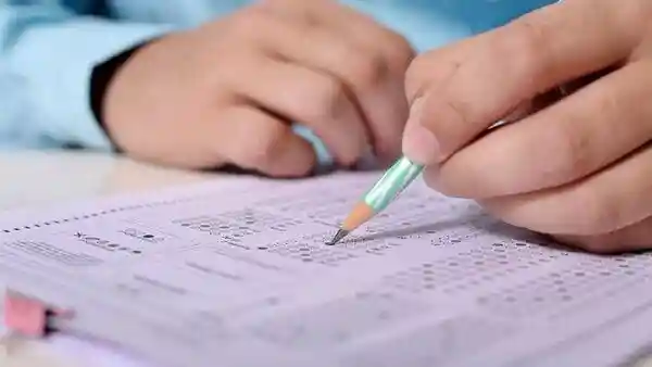 <strong>JEE Main 2026: </strong>The National Testing Agency (NTA) on Monday issued an advisory urging all JEE Main 2026 aspirants to ensure that all documents and details are updated and accurate before the online application opens in October 2025. The online application form to register for the first session will be available on the official website - jeemain.nta.nic.in.