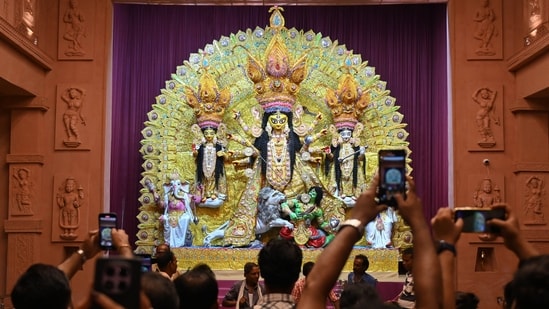 <strong>Navratri 2025: </strong>The auspicious nine-day Hindu festival of Navratri begins on September 22 this year and ends on October 2 with Vijaydashami or Dussehra. During this time, devotees of Maa Durga worship her nine forms, also known as Navdurgas.