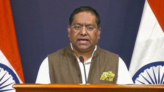 <strong>New Delhi:</strong> India on Friday said it supports an early end to the Ukraine conflict and return of an enduring peace in the region. The comments by the Ministry of External Affairs (MEA) came amid renewed push by Washington to end the war in Ukraine.