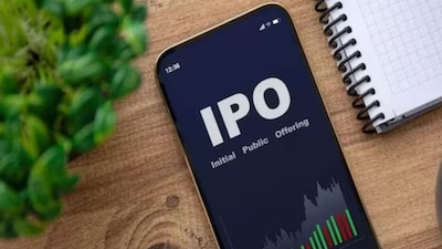 <strong>Urban Company IPO Listing Price Prediction:</strong> The Urban Company IPO is witnessing its final day of bidding on Friday, September 12. The issue has so far received over 16.36x subscription on Day 3, as of 11:25 am. Its grey market premium or GMP has also surged to currently stand at 41.75%, compared with nearly 37% on the first day of bidding on Wednesday.